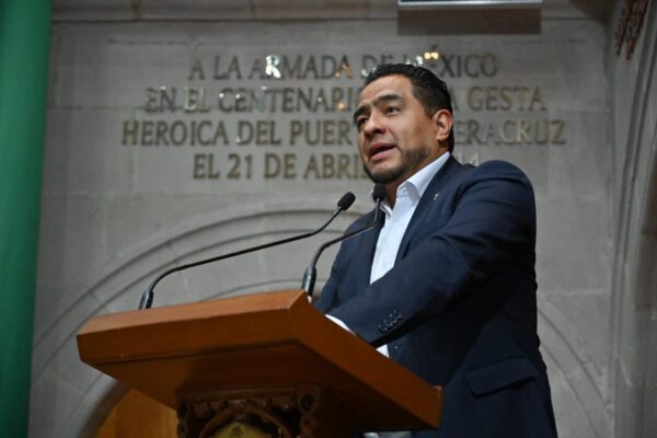 Morena defendió el contenido del proyecto a través del diputado Octavio Martínez Vargas