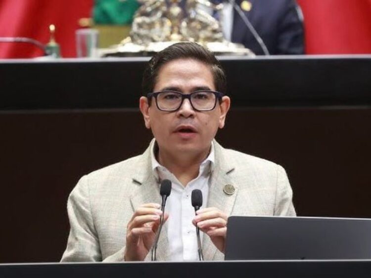 Piden destitución de Jenaro Villamil por trasgredir la legitimidad institucional