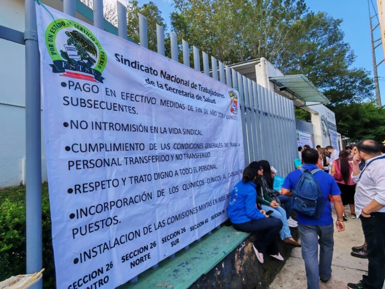 Trabajadores de Salud protestan en 60 hospitales, 800 centros de salud y 11 jurisdicciones de Veracruz