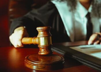 Revocación de mandato para jueces requeriría reforma constitucional Sheinbaum