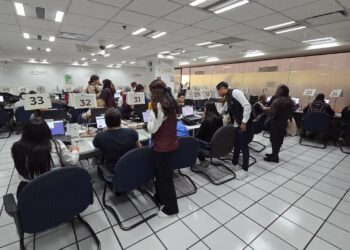 SAT recibe casi 600 mil presentaciones en primer día de Declaración Anual 2025