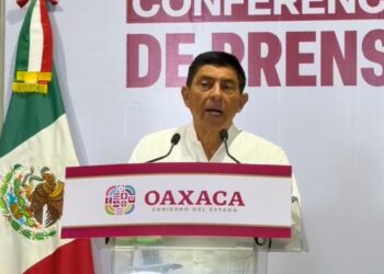 Breves de los Estados del 29 de abril. Salomón Jara anuncia construcción de distribuidor vial en Oaxaca. AMEXI/Foto: Caotura de video