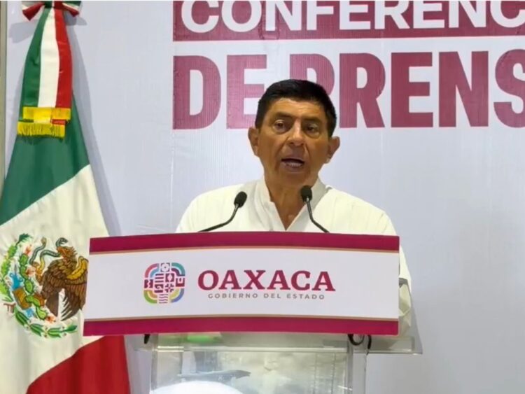Breves de los Estados del 29 de abril. Salomón Jara anuncia construcción de distribuidor vial en Oaxaca. AMEXI/Foto: Caotura de video