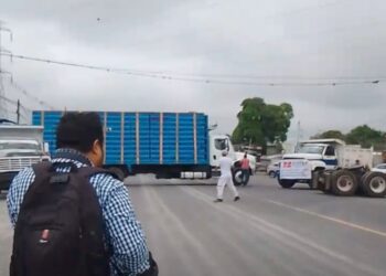 Secretaría de Gobernación advierte sobre bloqueos; transportistas