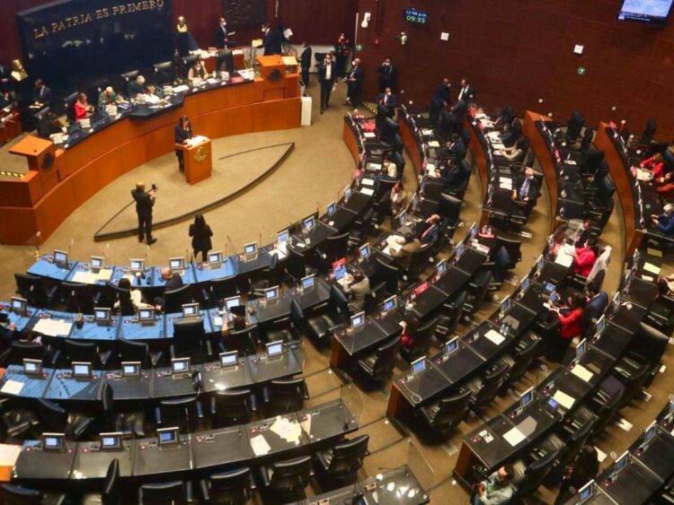 Senado otorga validez constitucional a la reforma sobre feminicidios.