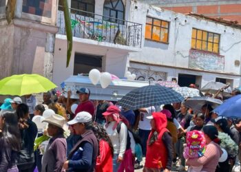 Sepultan a Yolet Saray en Amanalco.