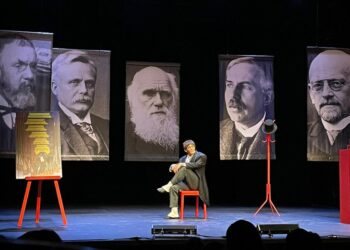 “El Gorila” sacude al público con una puesta intensa y física en el Teatro Orientación