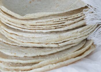 Tortillas. Anuncian aumento en el precio de la tortilla.