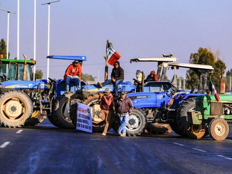 Transportistas anuncian movilización el 6 de abril, ante el incumplimiento gubernamental de los acuerdos.