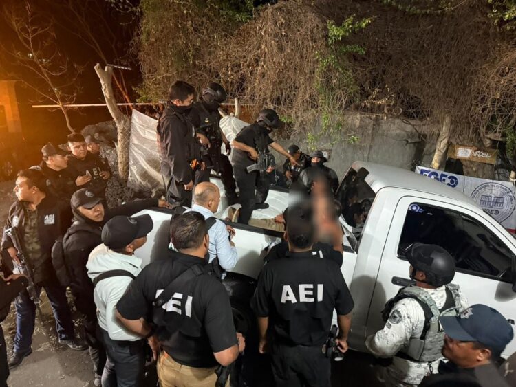 Tras cateo en rancho en Oaxaca y encuentran bodega de narcóticos y armas