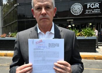 Diputado del PAN, Marcelo Torres Cofiño, presentó este lunes una denuncia