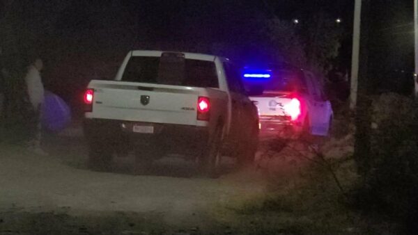 La FGE indica que, de acuerdo con los reportes, se alerta a las autoridades policiacas de que, en la comunidad de El Zangarro, municipio de Madero, atacaron a balazos a una persona