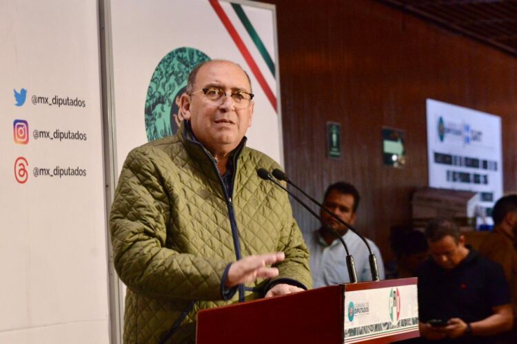 El diputado federal Rubén Moreira impulsa una iniciativa para echar para atrás decisión de bloquear cuentas bancarias AMEXI/FOTO/ Fracción Parlamentaria del PRI en Diputados