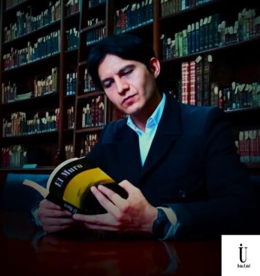 Escritor Iván Uriel