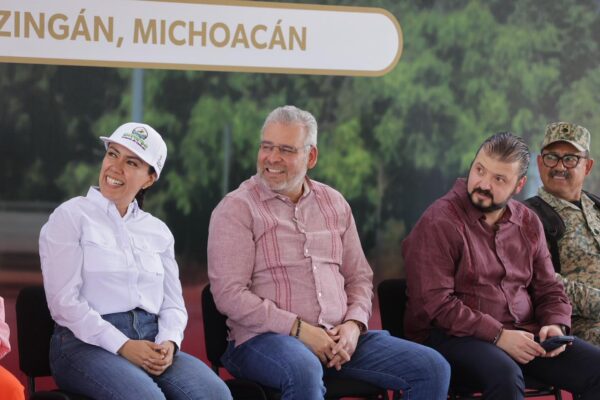 El gobernador de Michoacán, Alfredo Ramírez Bedolla, y el secretario de Turismo (Sectur) de la entidad, Roberto Monrroy García, informan que habrá una afluencia de unos 715 mil visitantes