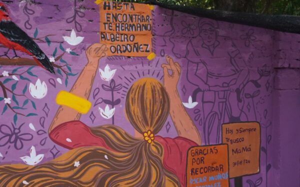 La única lucha que se pierde es la que se abandona.