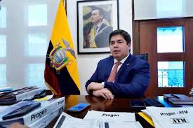 embajador en Colombia, Arturo Félix Wong