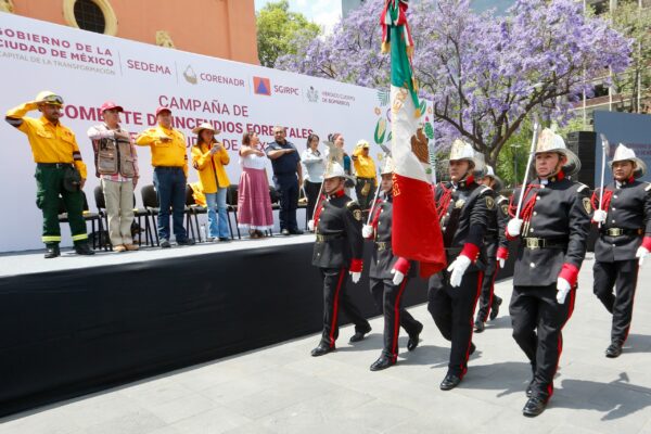 Clara Brugada informa que está iniciativa del padrón está promovida por el Heroico Cuerpo de Bomberos y certificados por la Universidad Autónoma Metropolitana, Unidad Azcapotzalco (UAM-A). AMEXI/FOTO/ Gobierno de la CDMX
