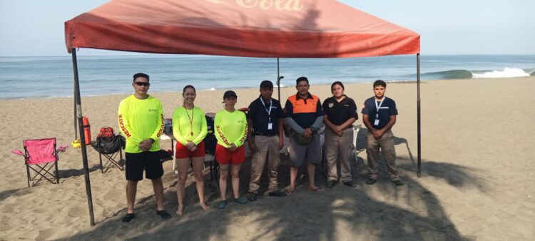 La Coordinación Estatal de Protección Civil, alertan sobre la presencia de un evento de mar de fondo que genera fuerte oleaje y riesgo para la vida