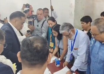 Ante la Comisión Electoral de la UABJO, se registraron los candidatos a ocupar la rectoría, en el periodo 2026-2030.