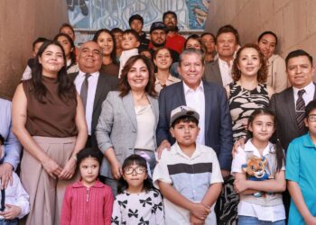 El gobernador de Zacatecas, David Monreal Ávila encabezó la Jornada de 20 cirugías completas de implante coclear y 26 cambios de procesador.