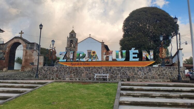 Zirahuén, el lago michoacano ideal para vacaciones