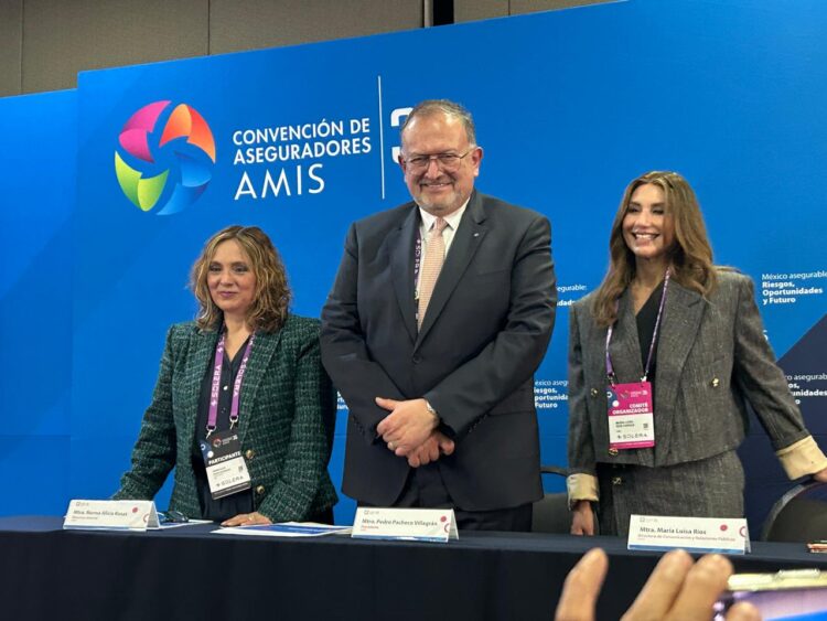Inflación médica privada triplicará a la general en México en 2026: AMIS (VIDEOS)