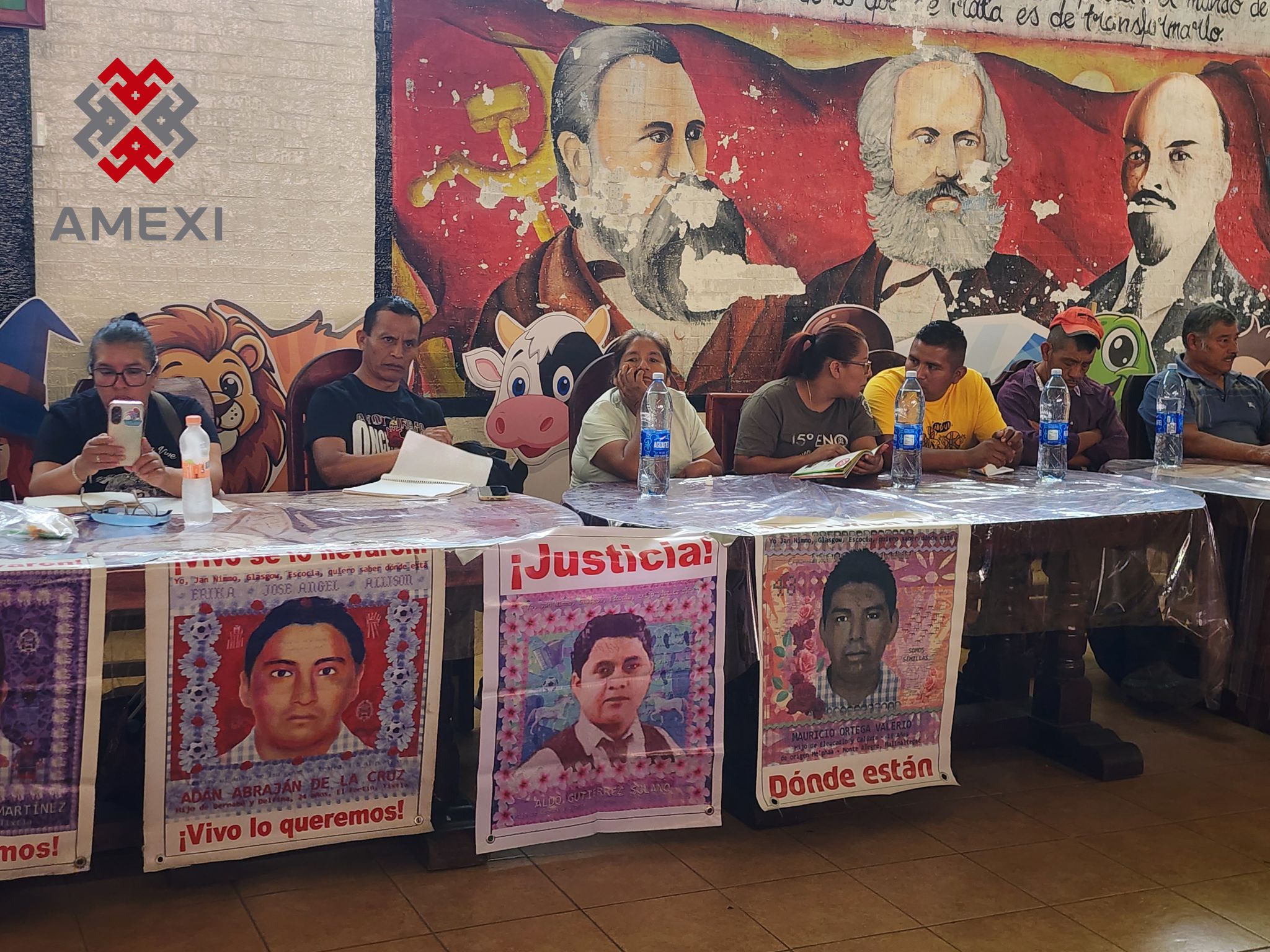 Padres de los 43 acuerdan movilización antes del Mundial 2026