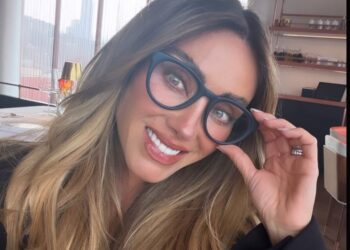Anahí preocupó a sus fans tras sufrir una fuerte caída mientras hacía pilates. | AMEXI/FOTO: IG @anahi