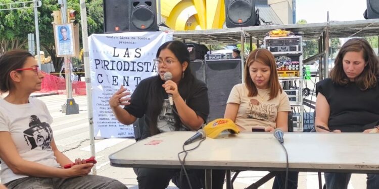 ¡Aquí nadie olvida!: Instalación de antimonumento en memoria de periodistas asesinados o desaparecidos
