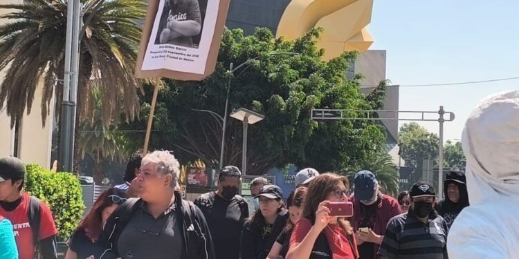 ¡Aquí nadie olvida!: Instalación de antimonumento en memoria de periodistas asesinados o desaparecidos