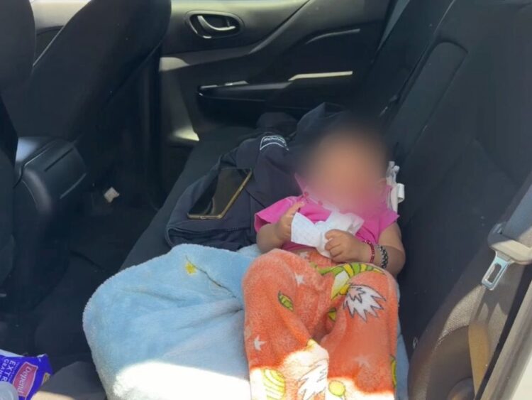 Bebé abandonado en taxi de aplicación en Ecatepec. AMEXI / Foto: Especial