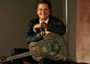 Carlos Vives vuelve a las raíces de la grabación con "El Ultimo Disco Vol. 1"