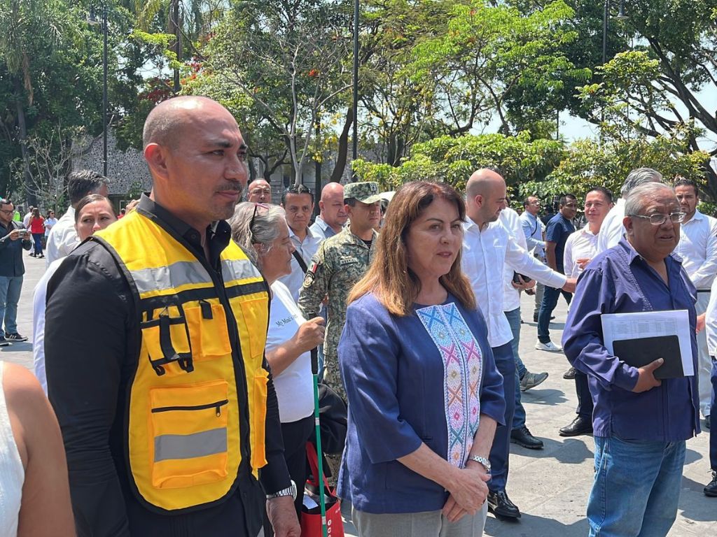 Casi 500 mil personas participan en simulacro de sismo en Morelos