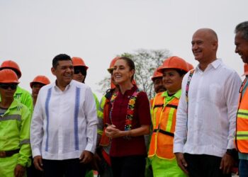 informe Claudia Sheinbaum, inaugura tramo carretero y supervisa obras en tabasco. AMEXI Foto Presidencia