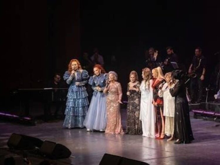 Despechadas de Mujer a Mujer conquista el Auditorio Nacional con show lleno de nostalgia