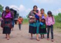 Las familias de Chilapa, Guerrero, víctimas de desplazamiento forzado vuelven a sus hogares. Los resguarda la Guardia Nacional.