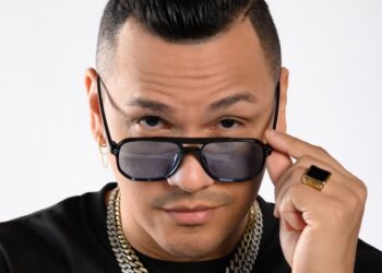Nigga-Flex aparece en una imagen promocional tras anunciar medidas legales para proteger su catálogo musical y derechos de autor.