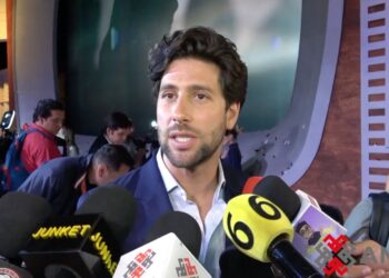 El actor Diego Klein posa durante la presentación de la telenovela Guardián de mi Vida, donde negó haber tenido una relación sentimental con Angélica Rivera.