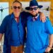 San Miguel interpreta música con tres cubano junto a Andy García en un ambiente artístico que refleja identidad y expresión social.