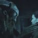 Escena de El laberinto del fauno donde Ofelia observa al Hombre Pálido durante la secuencia del banquete creada por Guillermo del Toro.