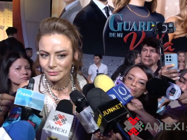Silvia Navarro y Daniel Arenas posan durante la presentación de la telenovela Guardián de mi Vida, nueva producción de Juan Osorio para TelevisaUnivision.