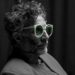Fito Páez interpreta “SHINE”, nuevo sencillo con el que adelanta su próxima producción discográfica y reflexiona sobre la vida digital.