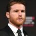 El boxeador mexicano Saúl “Canelo” Álvarez durante una sesión de entrenamiento físico mientras se prepara para enfrentar al francés Christian Mbilli por el título supermediano del CMB en Arabia Saudita.