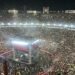Christian Nodal canta en el escenario de la Plaza de Toros México ante una multitud de seguidores que corean sus principales éxitos durante el “Pa’l Cora Tour”.