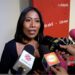 Yalitza Aparicio posa con nuevo look durante un evento y habla con medios sobre su carrera y redes sociales.