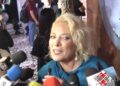 Andrea Noli conversa con medios de comunicación durante un evento, donde habló sobre la relación de su hija Valentina con Jorge Salinas y el acercamiento familiar entre padre e hija.