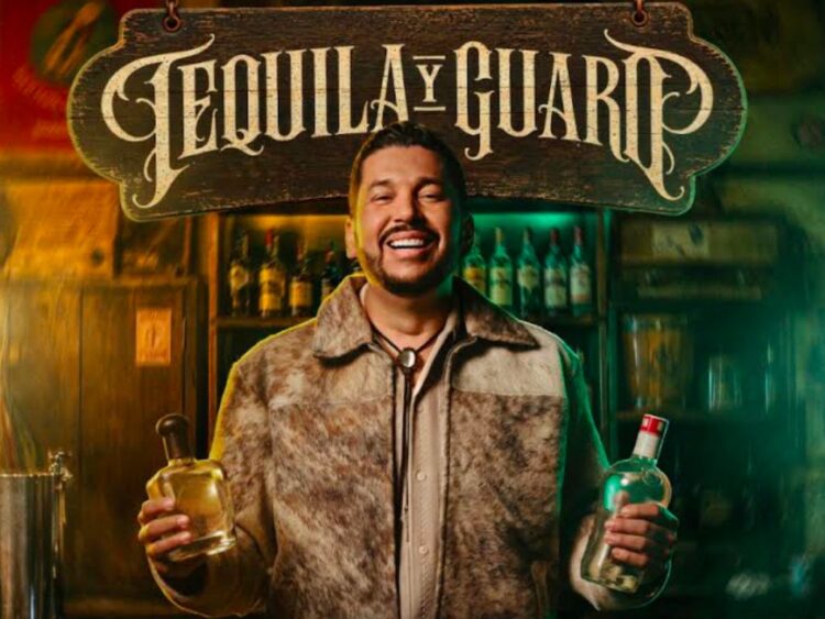 Luis Ángel “El Flaco” posa durante la presentación de su álbum Tequila y Guaro, una producción que mezcla sonidos del regional mexicano y la música popular colombiana.