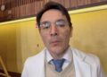 El secretario de Salud de Oaxaca, Efrén Enmanuel González. 23 casos de miasis por gusano barrenador en humanos en Oaxaca.