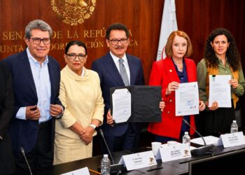 Entrega Segob a la Comisión Permanente del Congreso de la Unión la iniciativa de que propone aplazar la elección judicial para 2028. AMEXI/Foto: Senado de la República